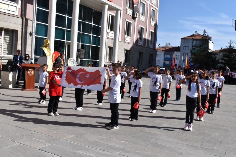   Cumhuriyetimizin 100 . Yılı  İlçemizde Coşkuyla Kutlandı