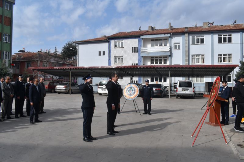 İlçemizde 18 Mart Çanakkale Zaferi'nin 110. Yıl Dönümü Çelenk Sunum Töreni Yapıldı