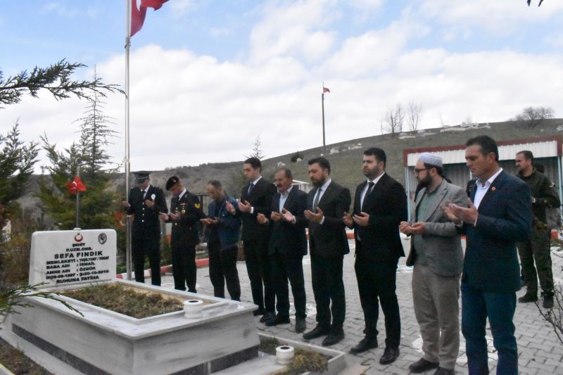 18 Mart Çanakkale Zaferi’nin 110. Yıl Dönümü Münasebetiyle İlçemizde Bulunan Tüm Şehitlikler Ziyaret Edildi